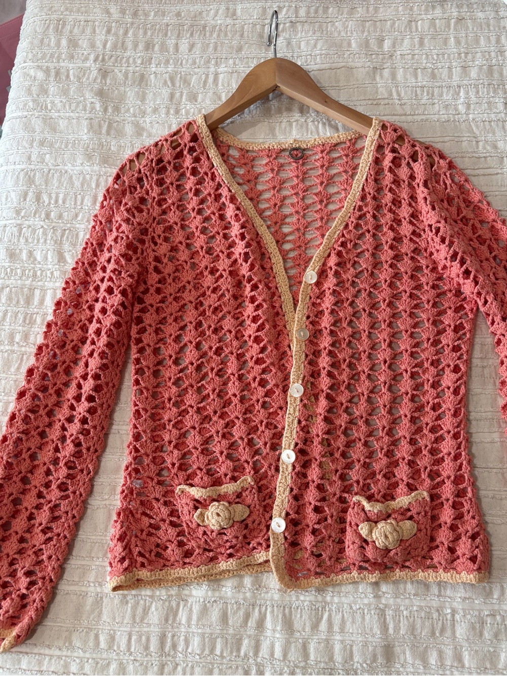 One Girl Who Crocheted Coral Openwork Cardigan with Scalloped Trim